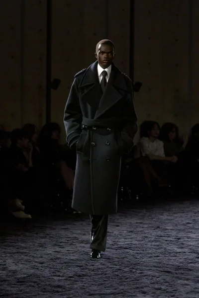 Look 2